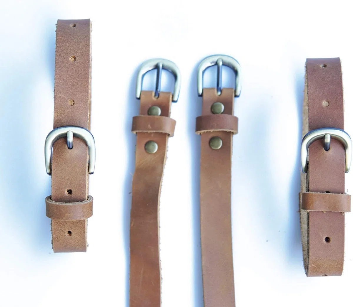 Cinturino in vera pelle (confezione da 4), cinghie in pelle RCA, cinghia di staffa, gancio di qualità multiuso e loop fascetta inferiore cinghie con fibbia in metallo lunghezza regolabile