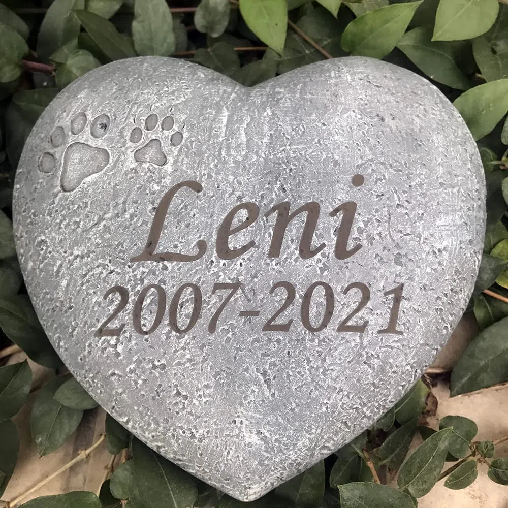 Generico Pietra commemorativa Personalizzata per Cane o Gatto, Pietra da Giardino Personalizzata per Cane Gatto, Pietra tombale per Cane Gatto, Regalo di cordoglio per la Perdita di Un Cane.