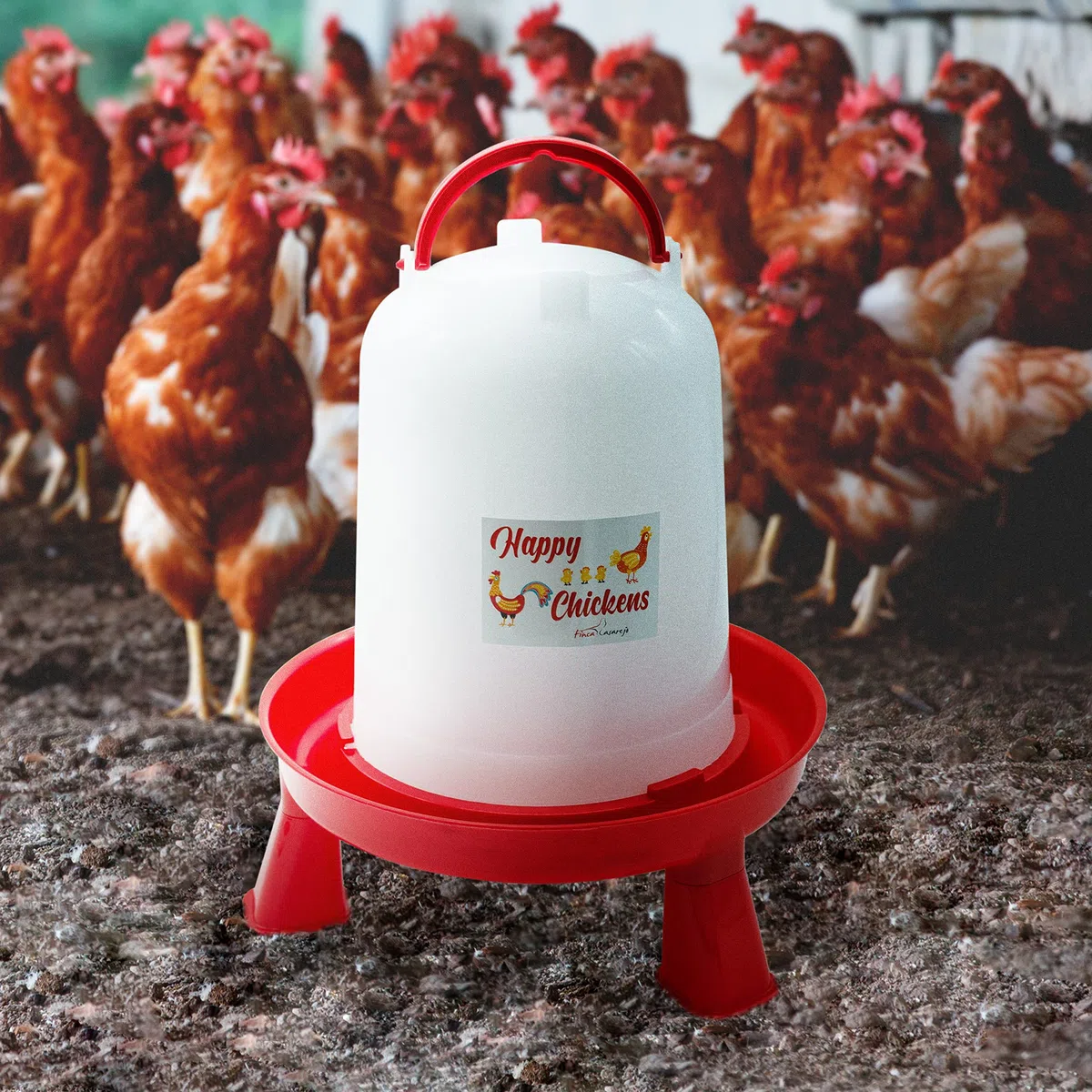 FINCA CASAREJO Abbeveratoio per Galline con Piedini - Abbeveratoio in Plastica Happy Chickens - Capacità 5L - Acqua Sempre Pulita