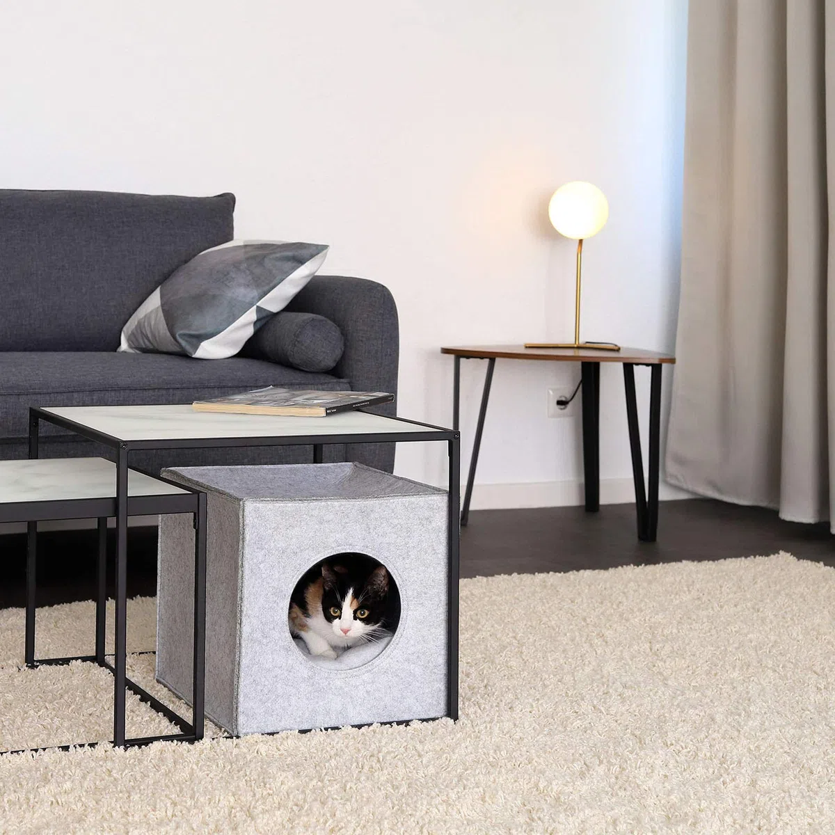 lionto Tana per gatti in feltro stabile adatta a scaffali e sistemi modulari, 33x37x33 cm, cuccia pieghevole a cubo autoportante, facile da pulire con cuscino accogliente, grigio chiaro