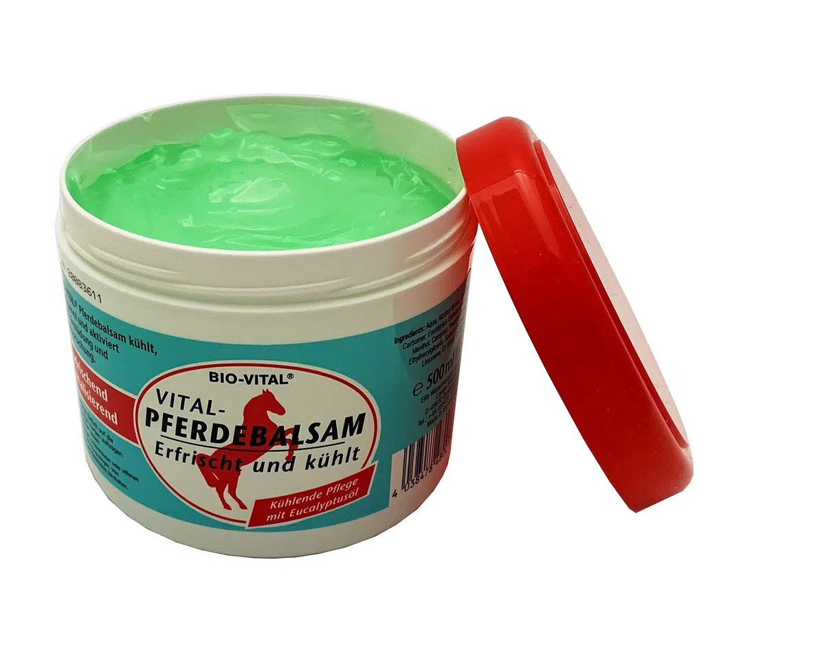 3 x 500 ml BIO-VITAL balsamo per cavalli verde con olio di eucalipto, rinfresca, rinfresca e rivitalizza. Ideale per i proprietari di cavalli e professionisti della cura dei cavalli.