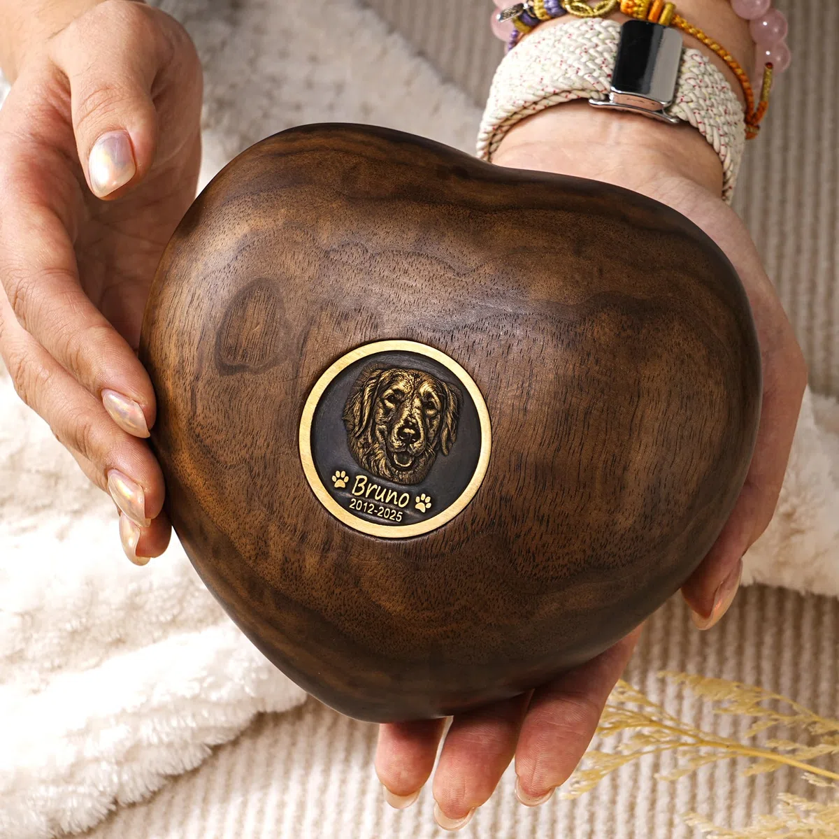 Urna commemorativa per animali domestici con intarsio in ottone personalizzato, urna in legno a forma di cuore con foto, ricordo per cani e gatti, regalo per la perdita di animali domestici