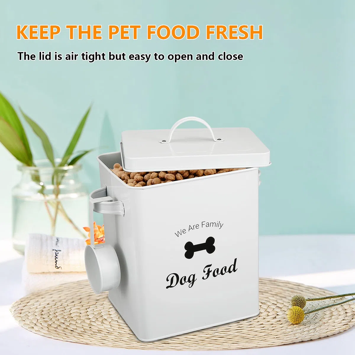 Pethiy Contenitore crocchette Cibo e Trattare per Cani, con Coperchio e Paletta, capacità 2,3 kg, Contenitore per Alimenti in Metallo per Animali Domestici-Bianco-Dog Food