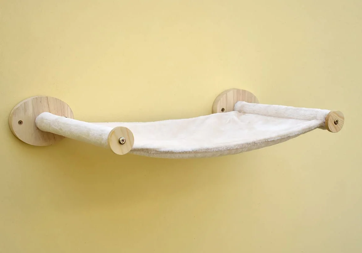 Amaca da parete per gatti，60 x 35 cm percorso gatti da parete，letti in morbida flanella (beige)