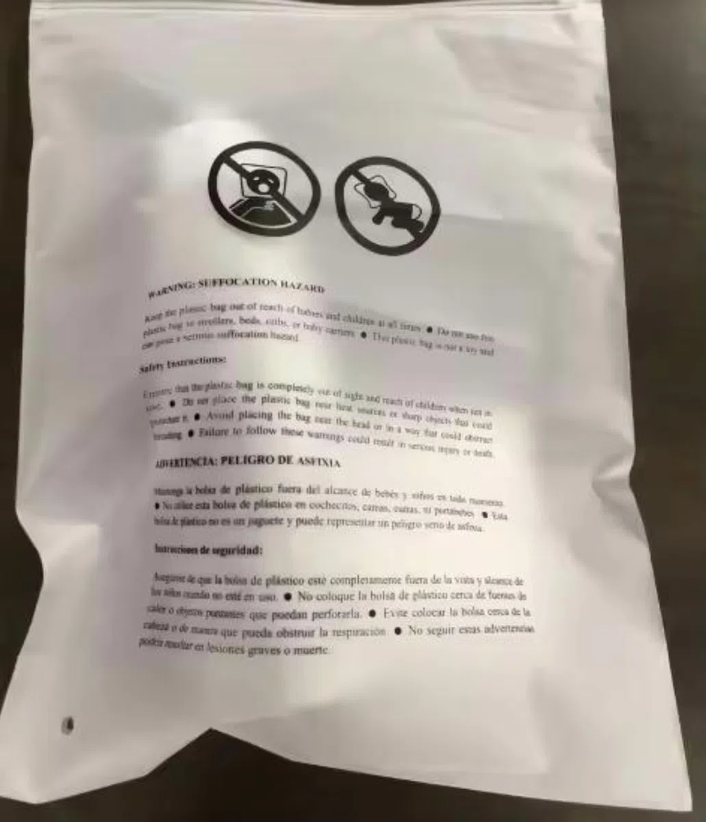 Pipi Cani - Bottiglia per cani da 600 ml, bottiglia per cani in silicone pieghevole e ricaricabile, con nebulizzatore, moschettone e corda regolabile, accessorio per passeggiate