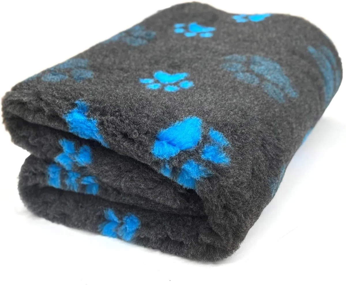Profleece® NonSlip Vet Bedding Originale Tappeto per Cani e Gatti Incontinenti, Anziani, Malati cm 100x75 Termoisolante, Filtra i Liquidi, Mantiene il Pelo Asciutto. (Azzurro)