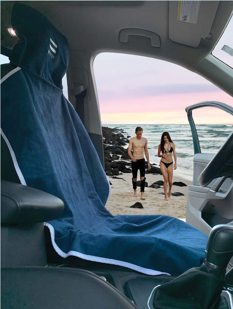 FITLY Towel - Coprisedile Premium in Tessuto Ecologico di bambù, per Sport, 100% Impermeabile, Compatibile con Qualsiasi Sedile