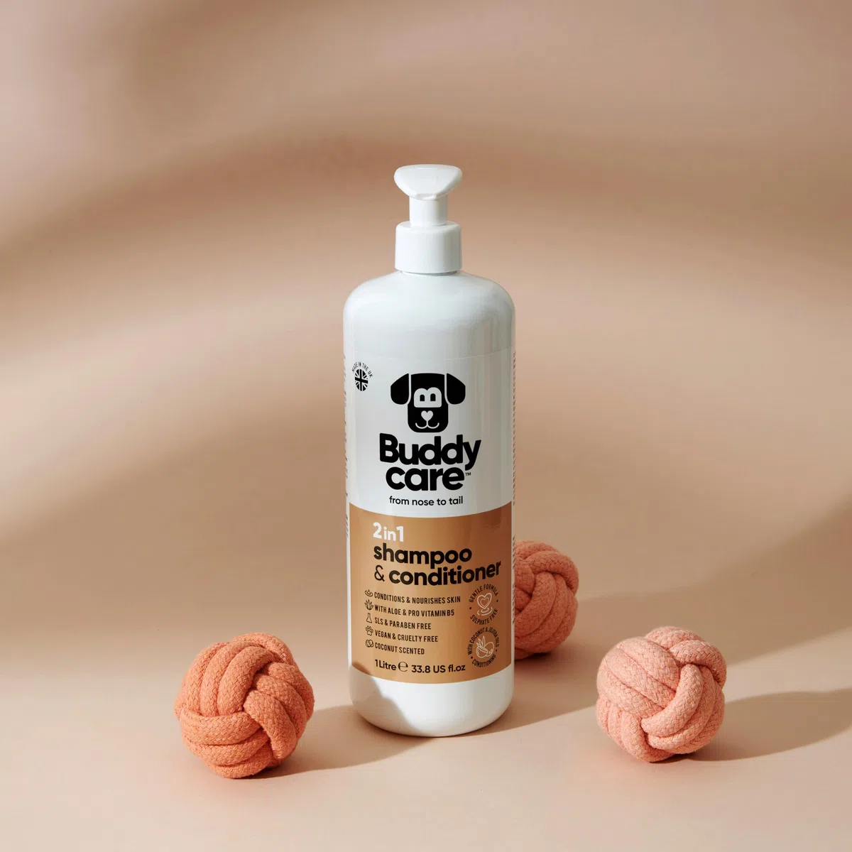 2in1 Shampoo & Balsamo di Buddycare - Pratico shampoo e balsamo per cani in uno - Con aloe vera e pro-vitamina B5 (1L)