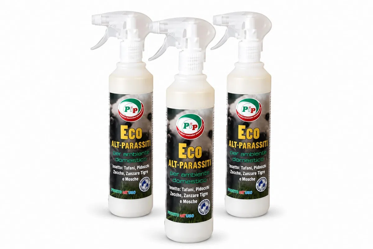 PIP Eco Alt Parassiti, Antiparassitario per Cani e Gatti Spray Olio di Neem Vegetale, Made in Italy - Repellente contro Pulci, Zecche, Pappataci, Pidocchi - Adatto a per Tappeti e in Auto