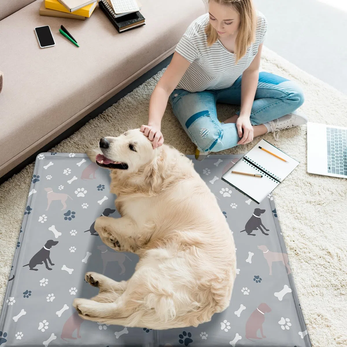 Tappetino Refrigerante Cane,60X50cmTappeto Refrigerante per Cani,Tappetino Refrigerante Gatto con Gel Non Tossico,Tappeto Refrigerante per Gatti Mantieni il Tuo Animale Fresco Dentro/Fuori-Grigio